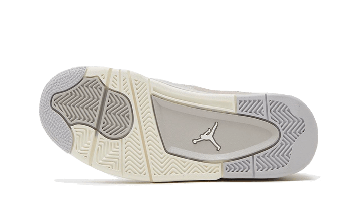 Air Jordan 4 Frozen Moments