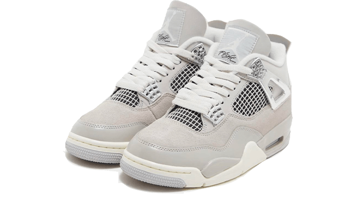 The Air Jordan 4 'Frozen Moments' Is a Must (Providing You Have Small Feet)